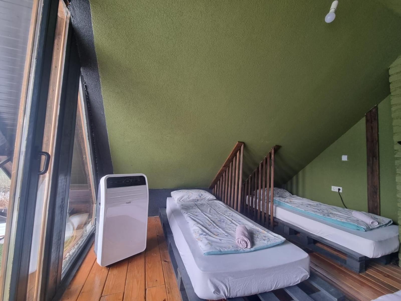 Jajce Lake Cottage-Plivsko Jezero Ngoại thất bức ảnh